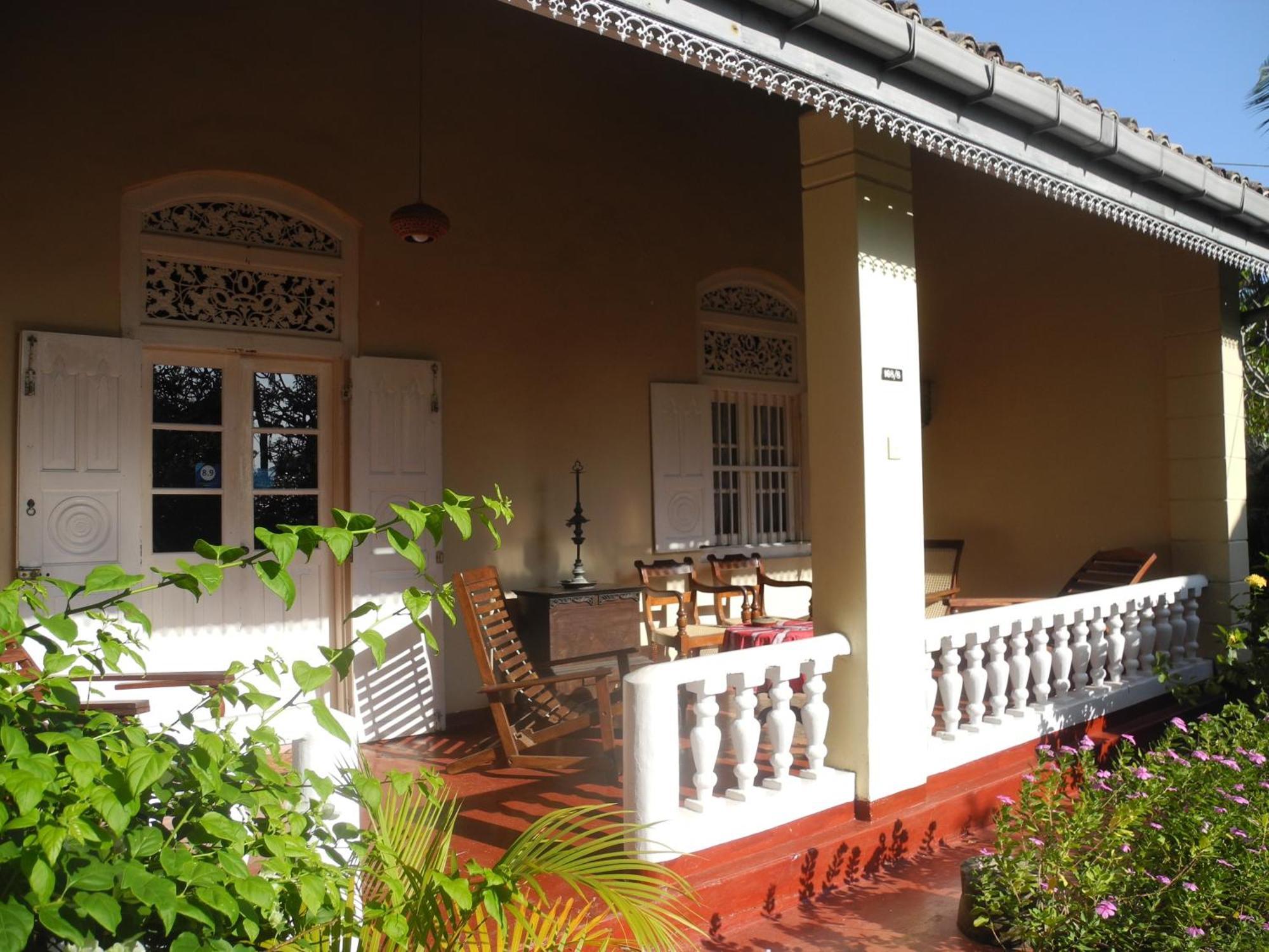 Top Of The Hill Guesthouse Weligama Exterior photo