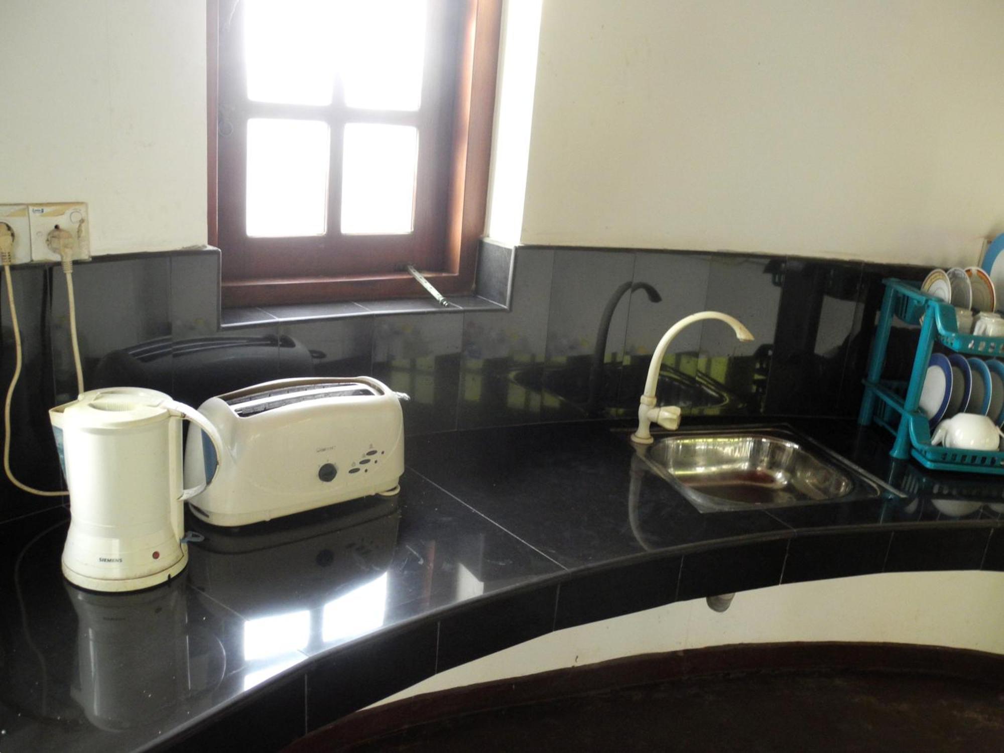 Top Of The Hill Guesthouse Weligama Exterior photo