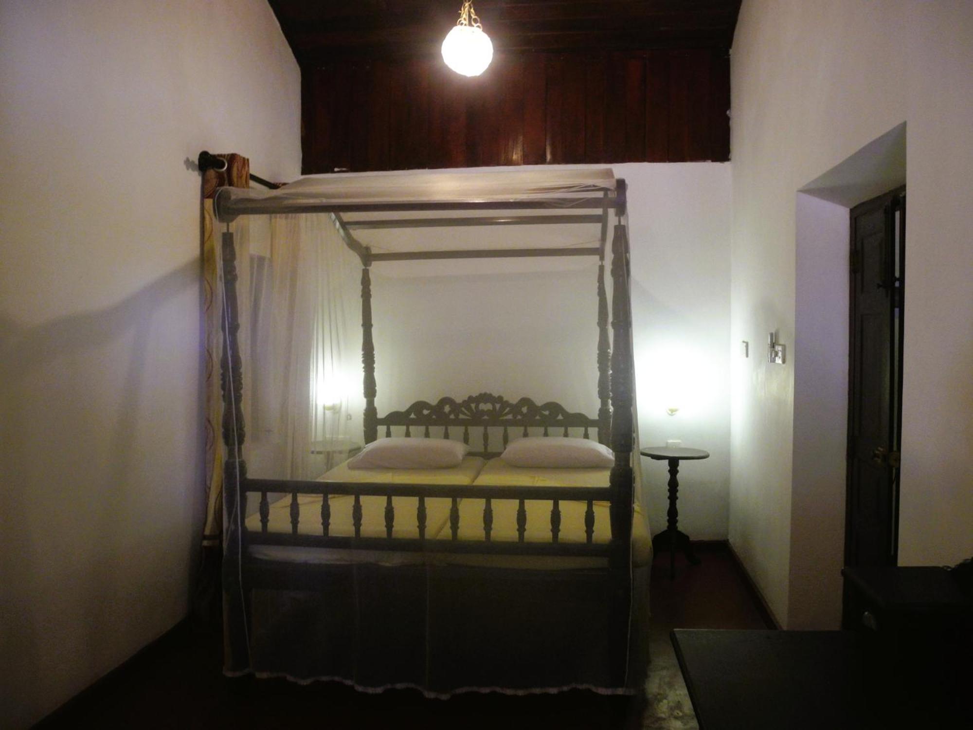 Top Of The Hill Guesthouse Weligama Exterior photo