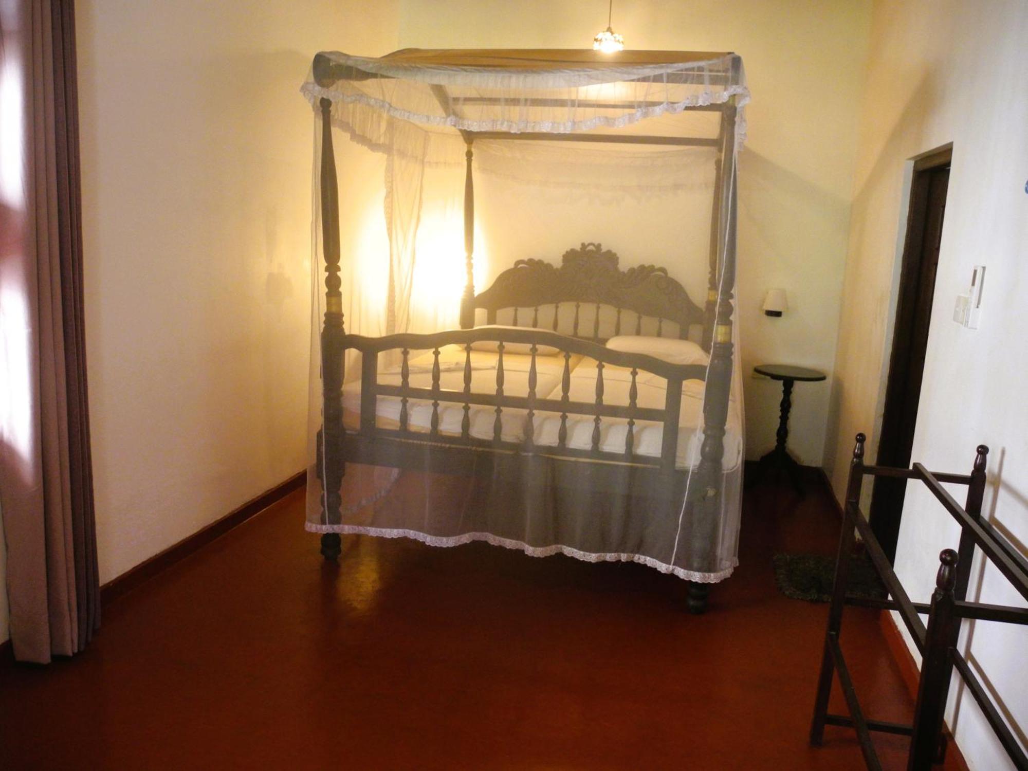 Top Of The Hill Guesthouse Weligama Exterior photo