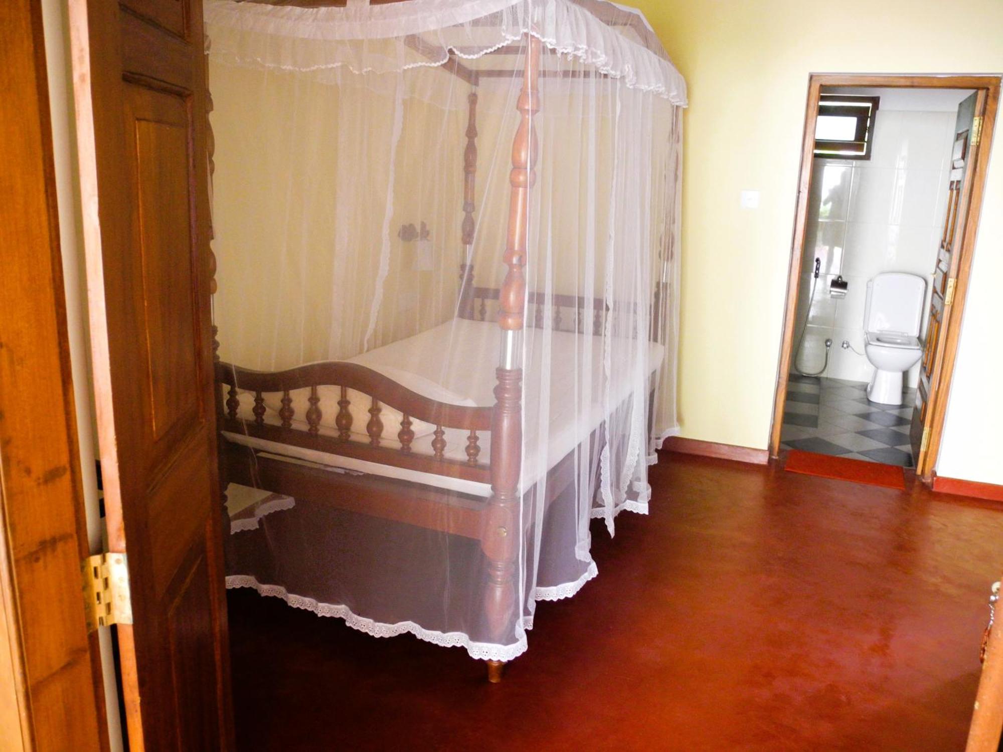 Top Of The Hill Guesthouse Weligama Exterior photo