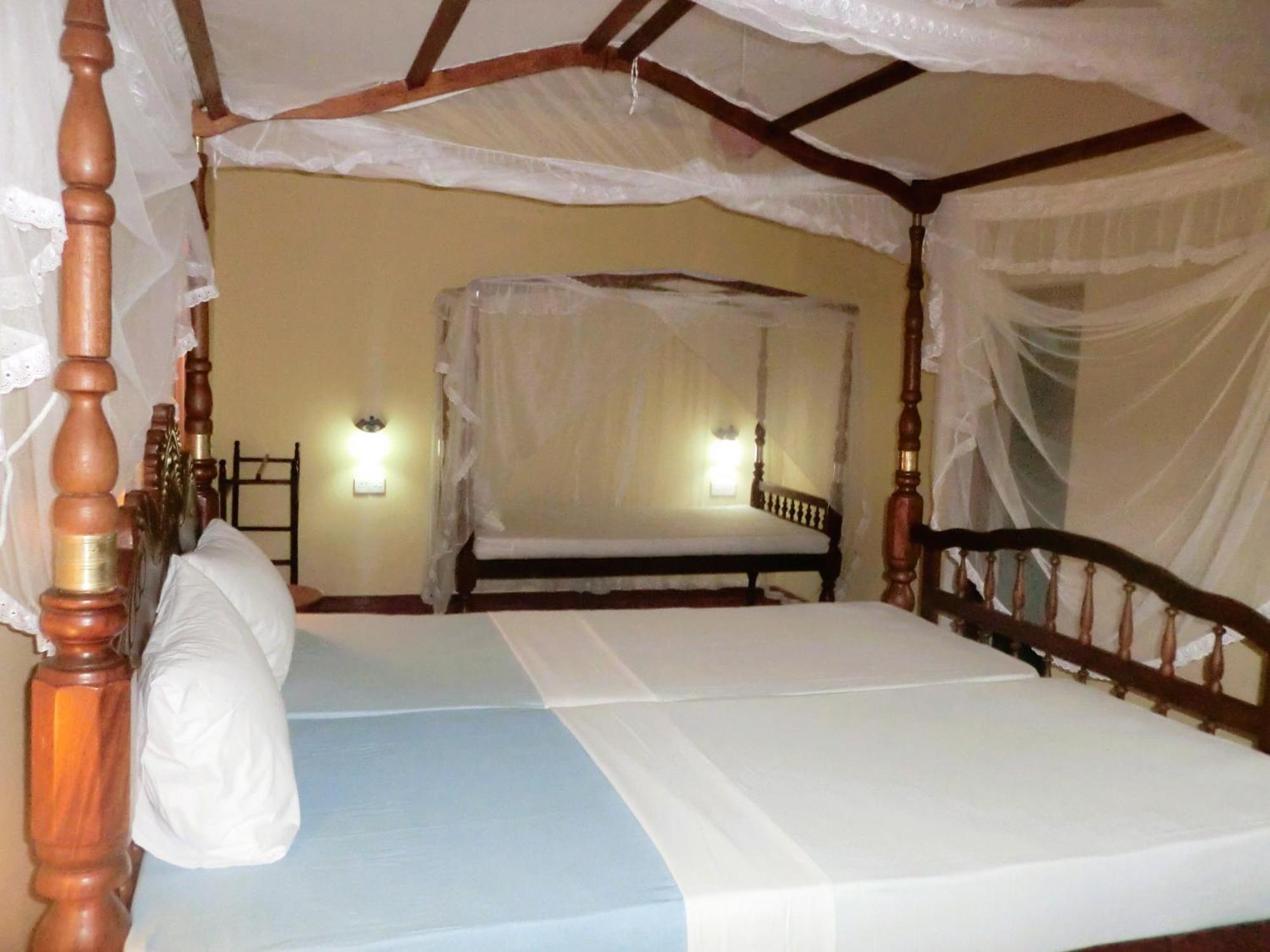 Top Of The Hill Guesthouse Weligama Exterior photo